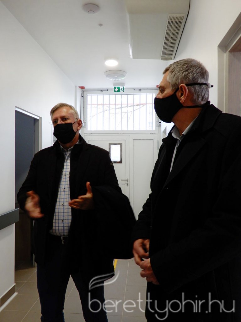 Új oltópontok nyílnak 08